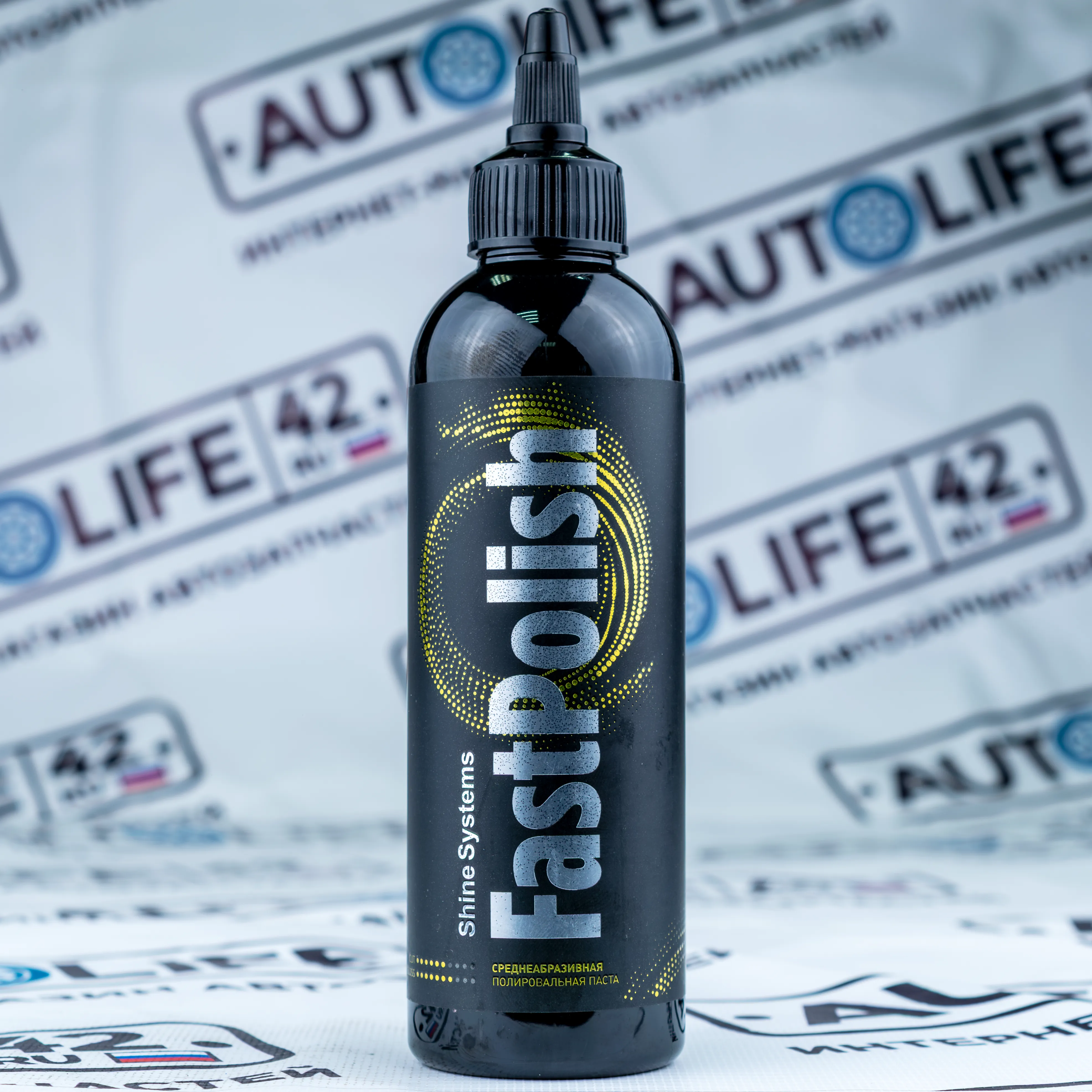 Shine Systems FastPolish — среднеабразивная полировальная паста, 200 мл (SS584) — эффективное удаление риски P2000