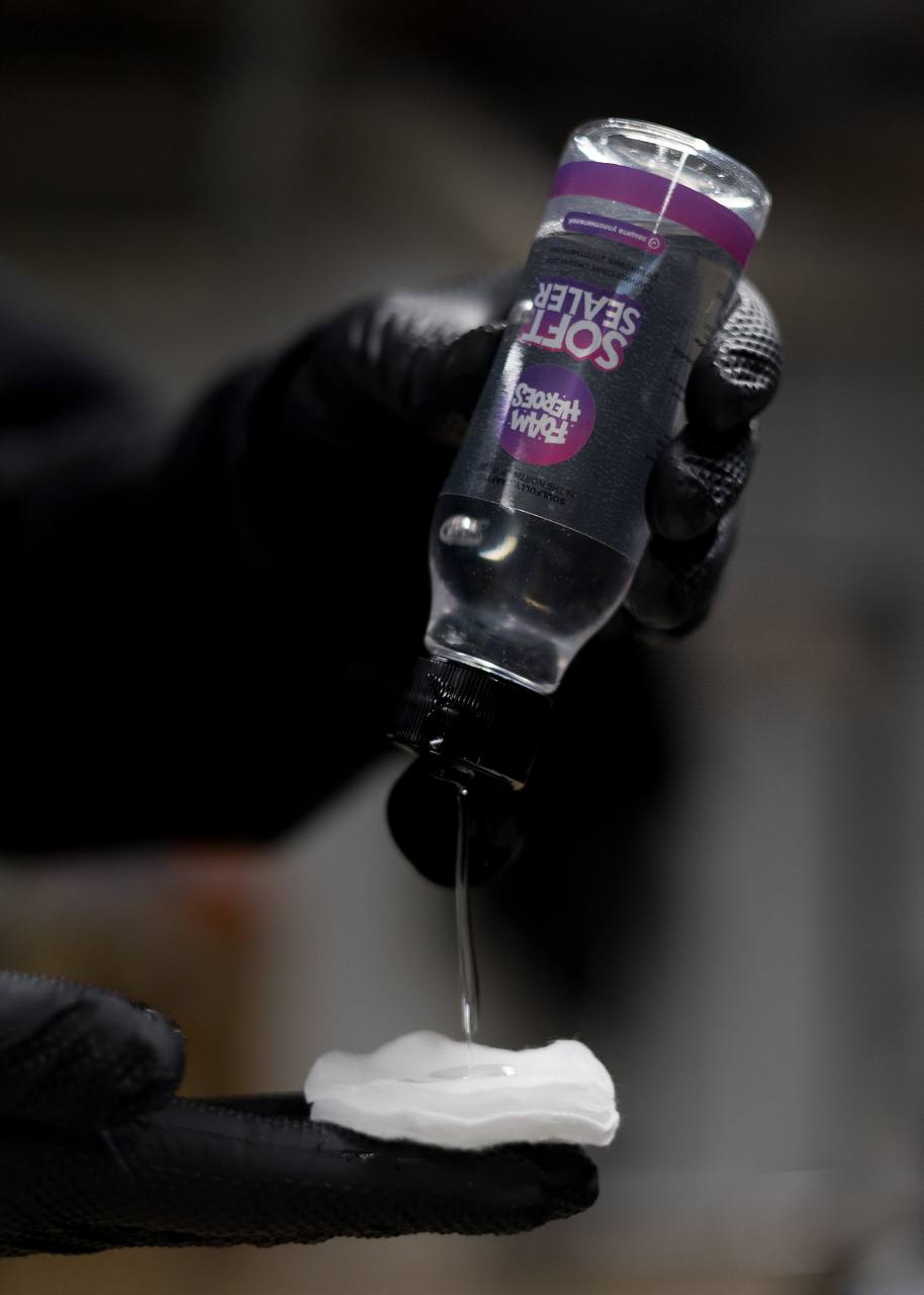 Foam Heroes Soft Sealer — уход за резиновыми уплотнителями, артикул FHB112
